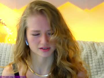 girl
        alexandra_demore cam image #3705219