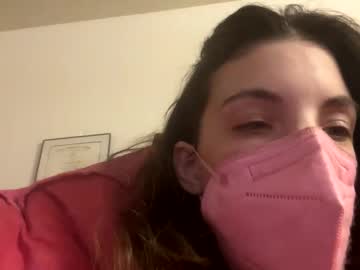 girl
        ivy_rose90 cam image #4236900