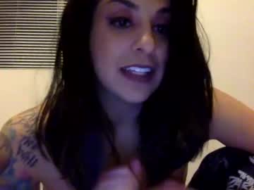 girl
        temptressravenrogue cam image #370453