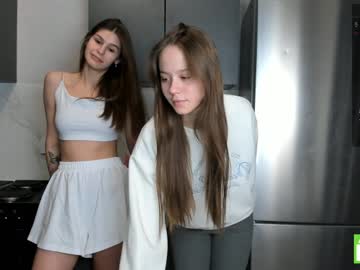 girl
        lynnatlee cam image #3750437