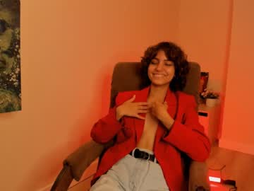 girl
        lenaelisabeth cam image #1809411