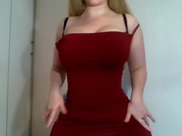 girl
        sweat_mia cam image #2811832