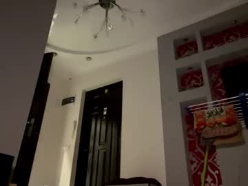 girl
        aevra cam image #3235304