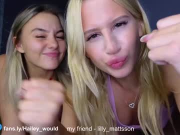couple Webcam Girls Sex Thressome And Foursome with hailey_would