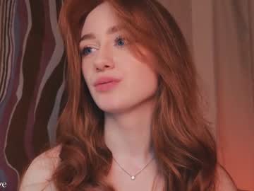 girl
        lizzy_blaze cam image #1957774