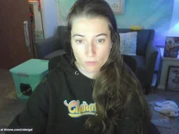 girl
        cidergal69 cam image #3666634