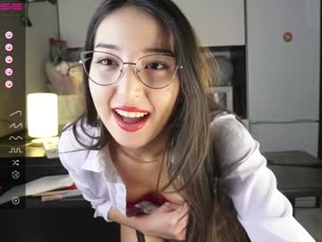 girl
        mary_shiota cam image #3132229