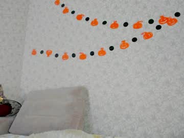 girl
        crystalnut cam image #1814984