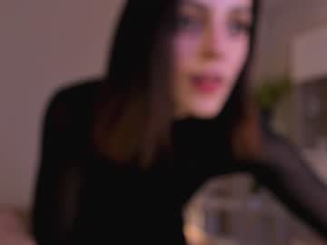 girl
        malika_beauty cam image #1918258