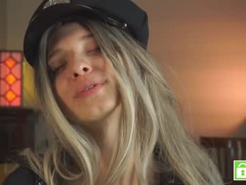 girl
        checkmypeach cam image #3326006
