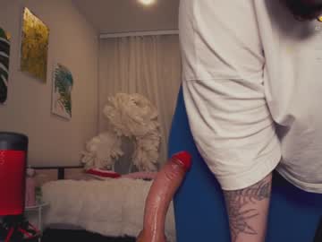 girl
        chery_lady22 cam image #2307932