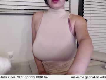 girl
        _natycutei19 cam image #1010550