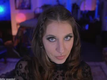girl
        audrey_ cam image #4199243
