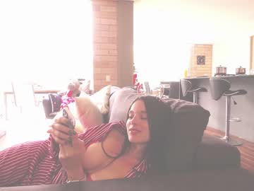 girl
        kendalltyler cam image #2075926