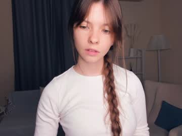 girl
        mercy_soul cam image #3293384