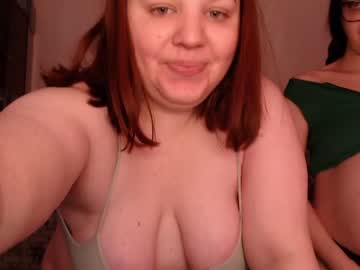 couple
        your_madhurricane cam image #2389138