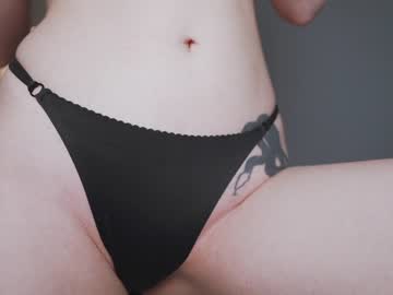 girl
        auddicted cam image #916827
