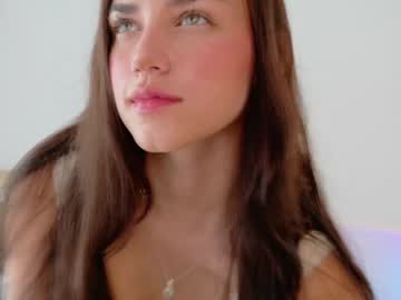 girl
        grettabenett_ cam image #3870894