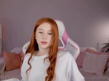girl
        leahsthetics cam image #3270820