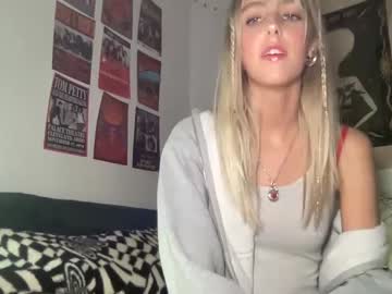 girl
        cutelondonp cam image #2473583