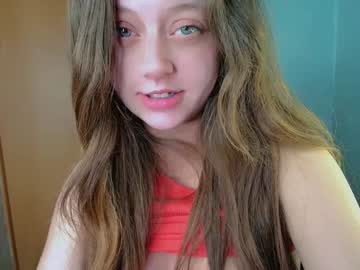 girl
        puff_witch cam image #3989472