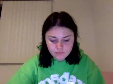 girl
        cassidyyqueen cam image #1054039