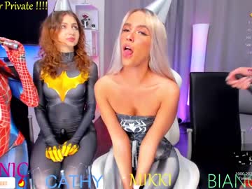 girl
        blush_mikki cam image #2658971