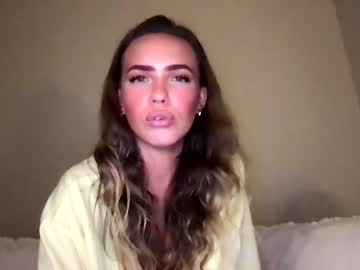 girl
        macybrookss cam image #1604263