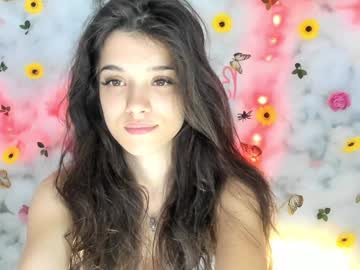 girl
        babyaylin cam image #4486698