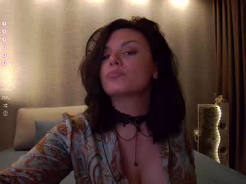 girl
        karrin cam image #1715064