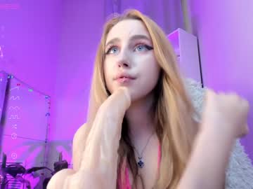 girl
        monro_merlin cam image #653623