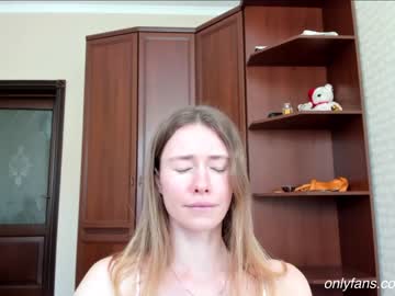 girl
        oksanafedorova cam image #2589934
