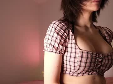 girl
        reei__ cam image #1360610