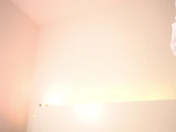 girl
        reei__ cam image #1911352