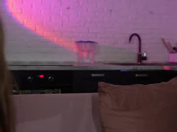 couple
        al1ce_fox cam image #4235391