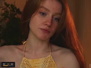 girl
        lizzy_blaze cam image #3130616