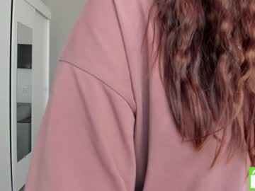 girl
        reilbell cam image #686756