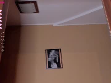 girl
        sueberry cam image #1133253