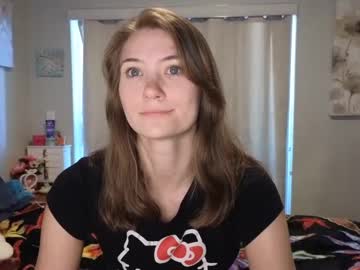 girl
        katynowhere cam image #3163888