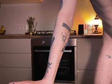 couple
        babyytonight cam image #2837671