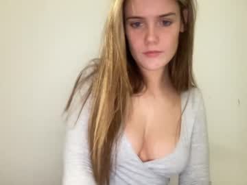 girl
        petiteminxlara cam image #836014