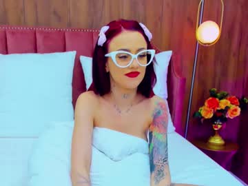 girl
        amy_rider cam image #4331953