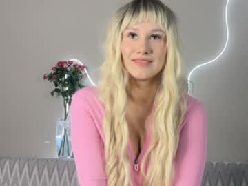 girl
        innocent_hanna cam image #4378763
