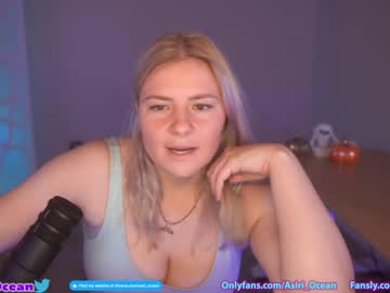girl
        asiri_ocean cam image #1672516