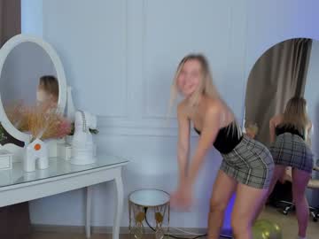 girl
        cassie_palmer cam image #1930568