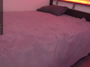couple
        tinalittle_ cam image #1545049