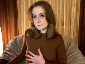 girl
        cute_siberian_girl cam image #2366971