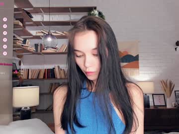 girl
        riskyproject cam image #4057389