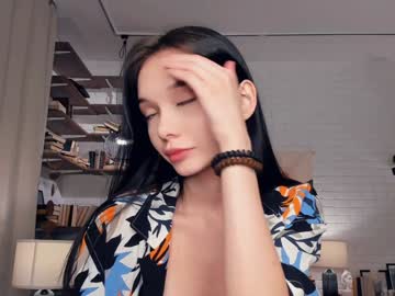 girl
        riskyproject cam image #3817900
