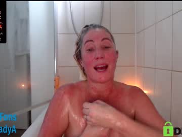 girl
        britishladya cam image #2137061